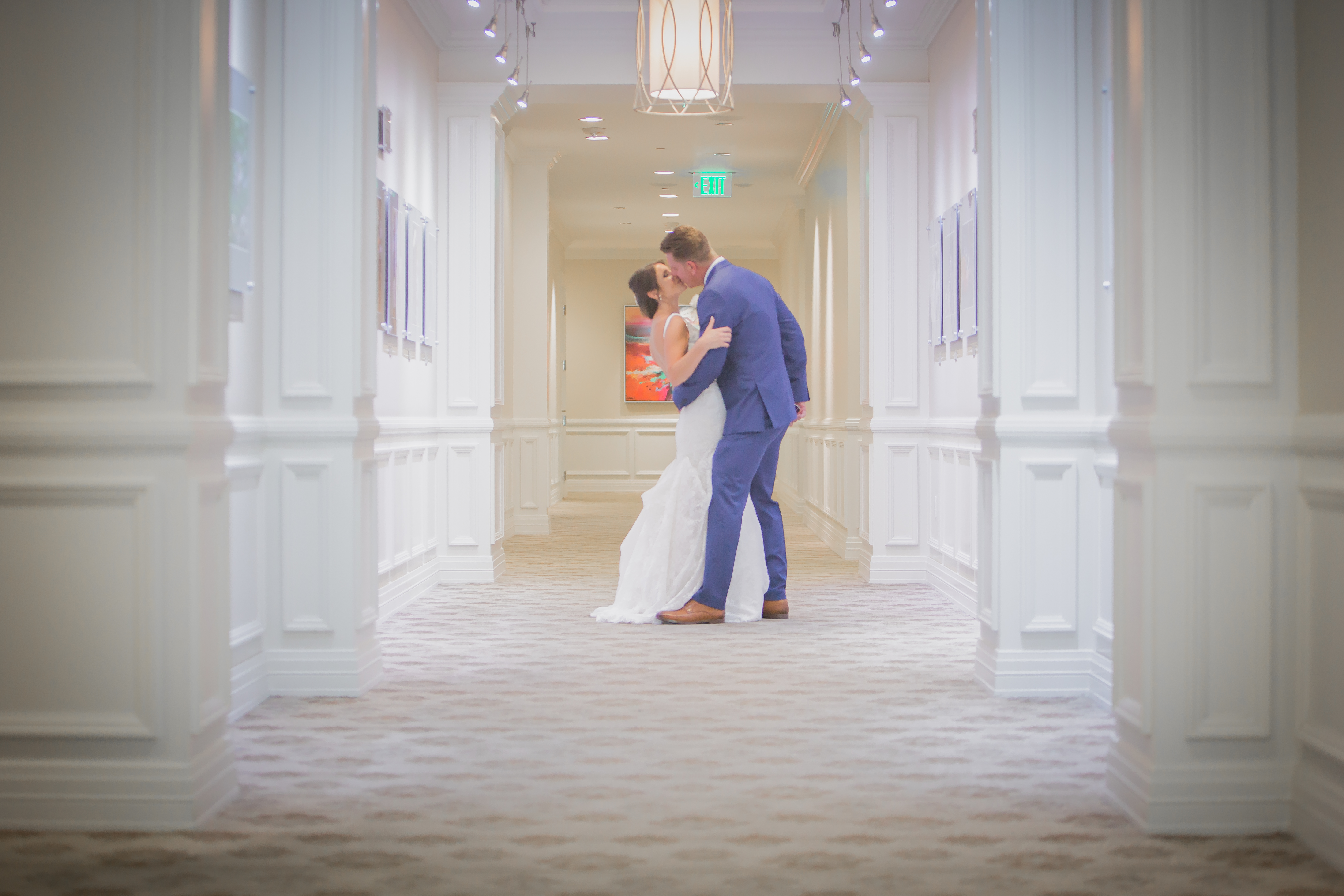 Wedding photography of the bride and groom at the Ibis Golf and Country club by Couture Bridal Photography. Couture Bridal Photography is the best wedding photographer serving Palm Beach Gardens, Florida.
